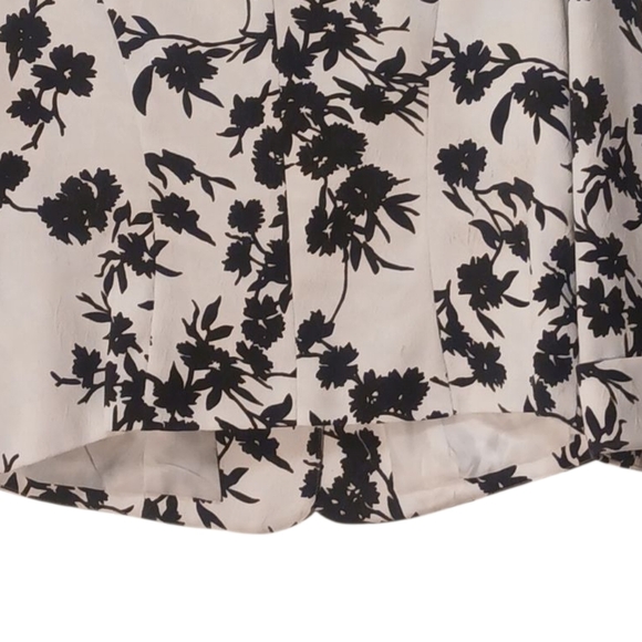 Emma James - White & Black Floral Jacket, Single Breasted, Long Sleeve, - Picture 10 of 12